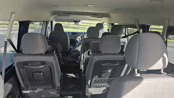 Toyota Hiace - Image 3